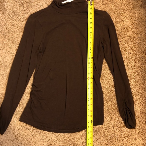 Brown turtle neck - Picture 6 of 6